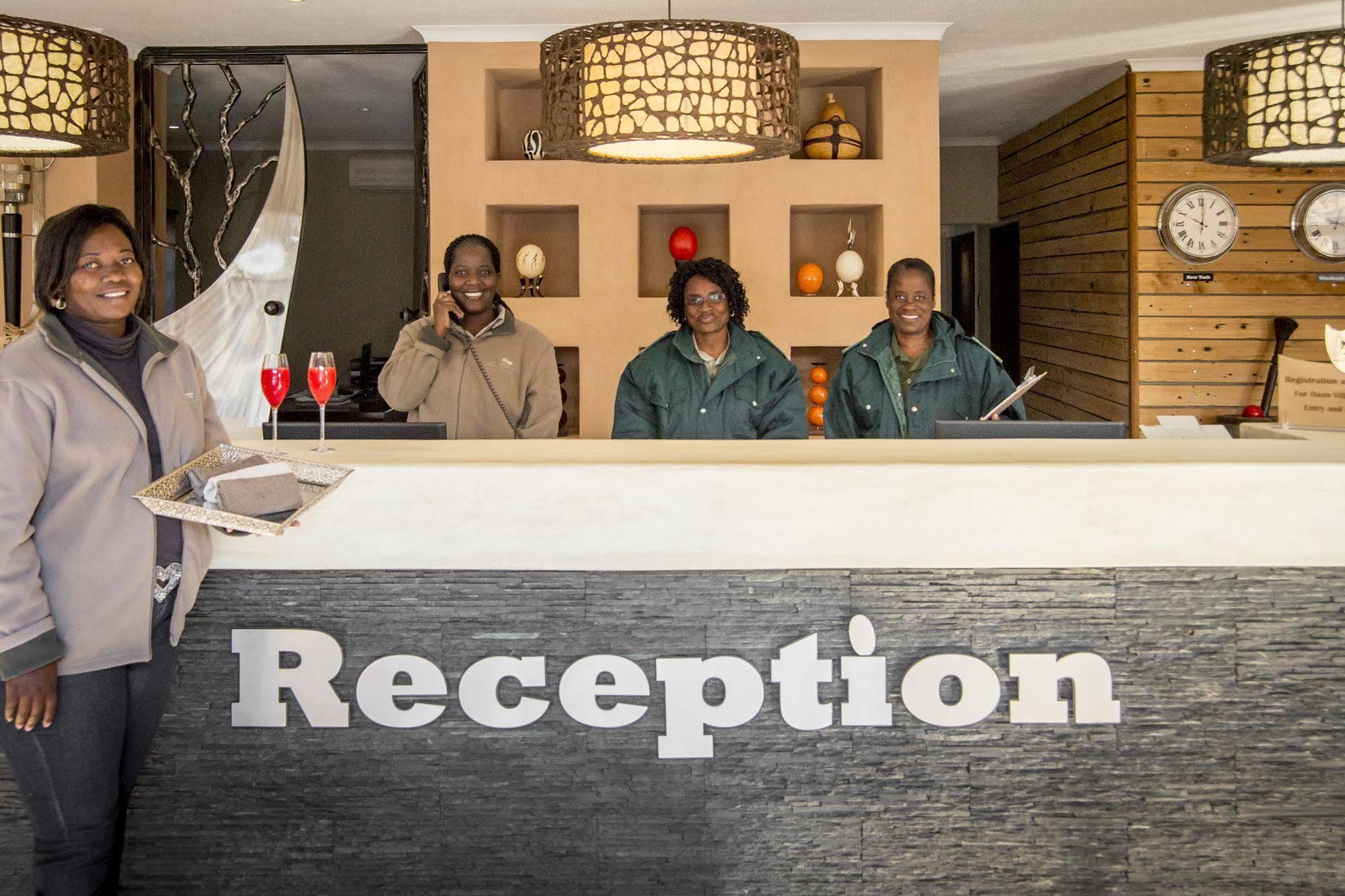 Sun Karros Daan Viljoen Hotel Windhoek Eksteriør billede